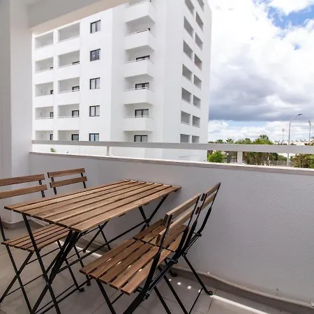 Oasis By Ici Apartament